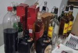 Intoxicação por metanol leva bares e fabricantes a treinar empresas para identificar bebidas falsas