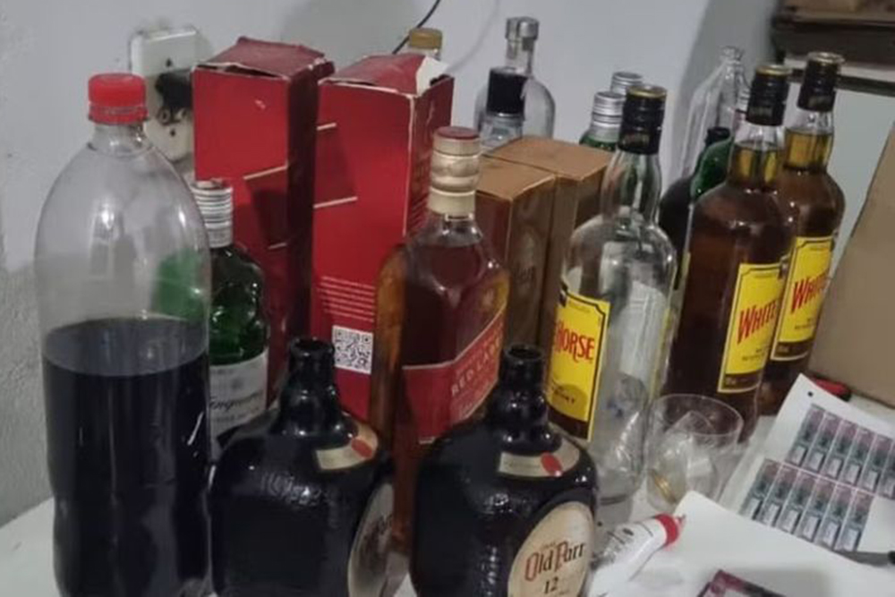 Intoxicação por metanol leva bares e fabricantes a treinar empresas para identificar bebidas falsas