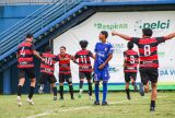 Barezinho Sub16: goleadas movimentam estreia da competição