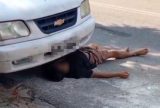 Suspeito é agredido por populares após roubo na Praça 14