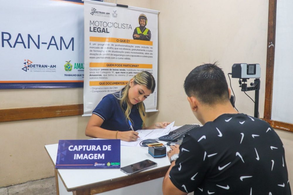 Detran-AM atende mais de 200 pessoas durante ação no bairro Novo Aleixo