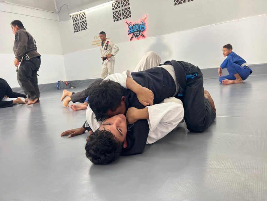 Dia Estadual do Jiu-Jitsu: Projeto 'Formando Campeões' fortalece esporte e educação no Amazonas