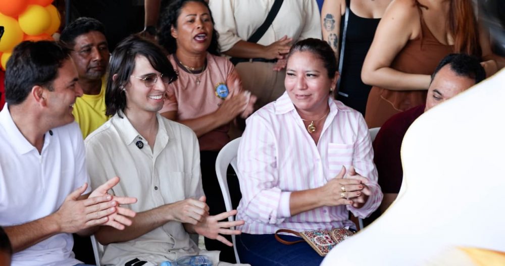 Amom Mandel prorroga prazo para envio de propostas ao 3º Edital Participativo de Emendas Amom Mandel prorroga prazo para envio de propostas ao 3º Edital Participativo de Emendas
