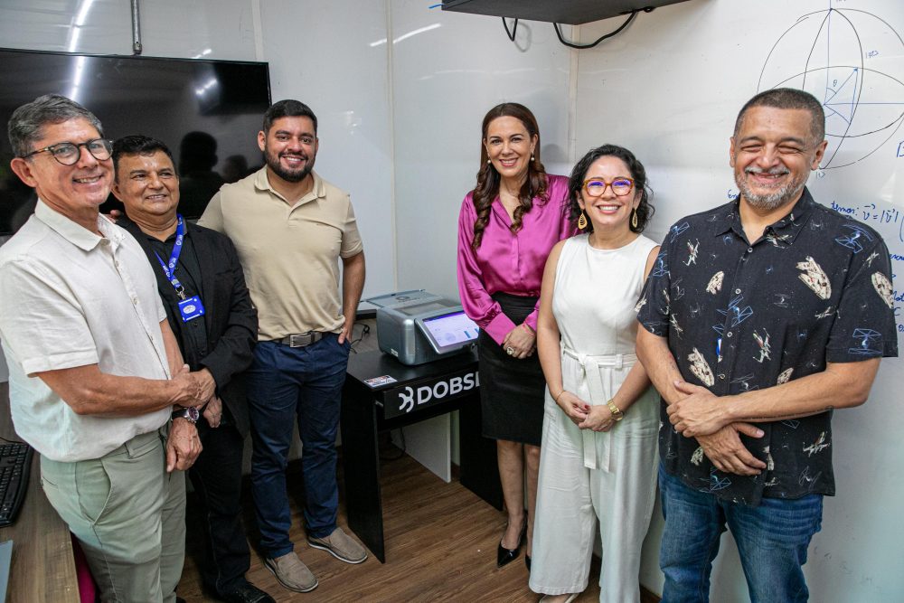 UEA inaugura laboratório e apresenta 1º computador quântico da região Norte