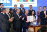Lula sanciona lei contra adultização de crianças nas redes