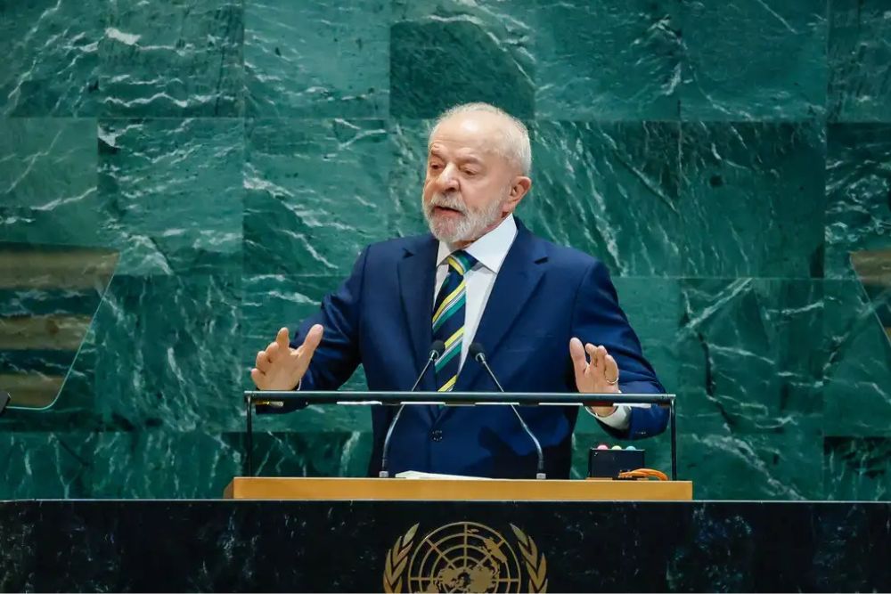 Lula afirma que soberania é inegociável e repudia falsos patriotas