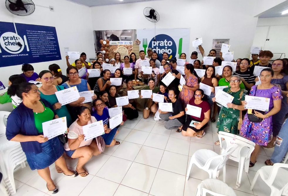 Prato Cheio de Pauini realiza curso de panificação para os frequentadores do restaurante