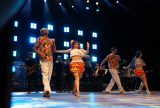 Forró pé de serra e música de concerto dividem o palco do Teatro Amazonas