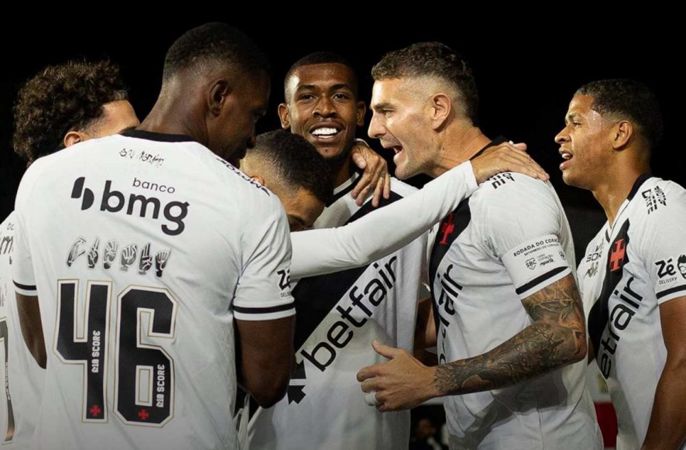 Cruzmaltino derrota Fluminense por 2 a 1 no Maracanã