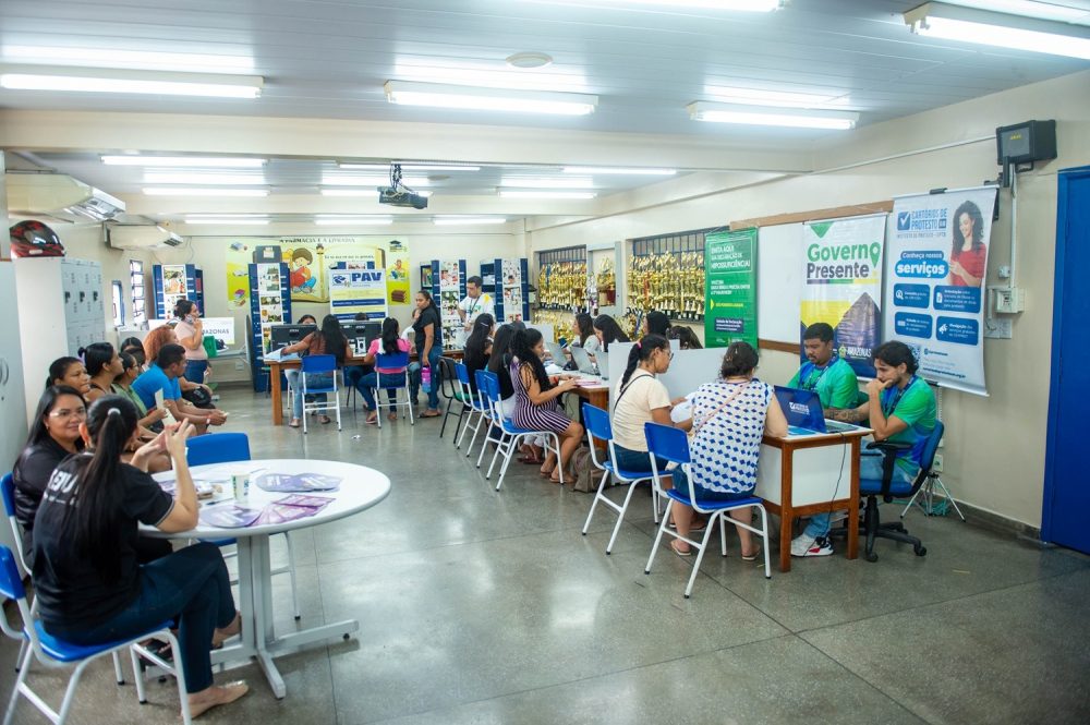 Governo Presente leva serviços de cidadania a mais de 1,5 mil moradores do bairro Jorge Teixeira