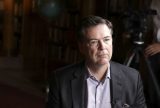 Ex-diretor do FBI é alvo de processo por supostos vazamentos à imprensa