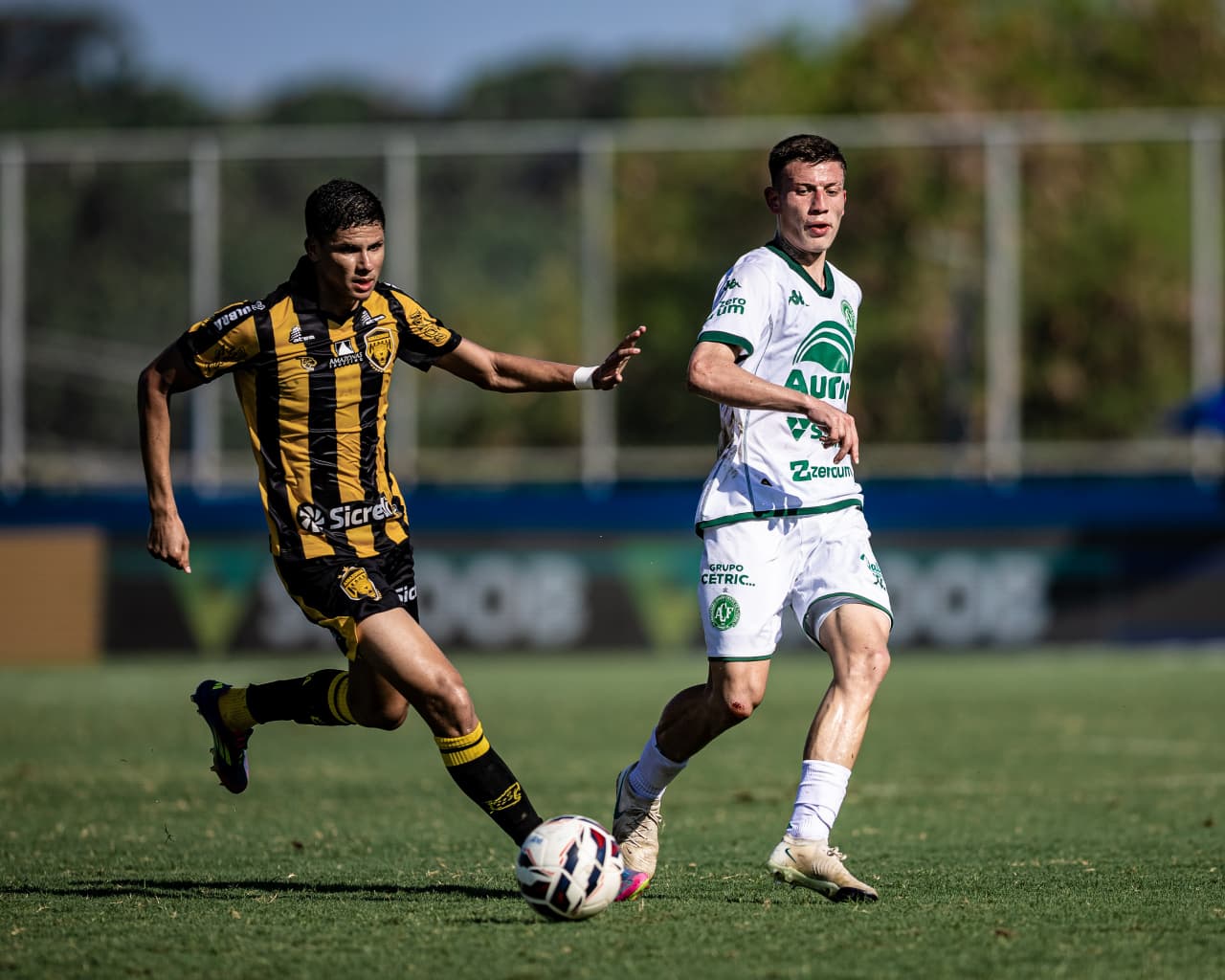 Amazonas perde por 3 a 1 da Chape em jogo no est&aacute;dio Carlos Zamith