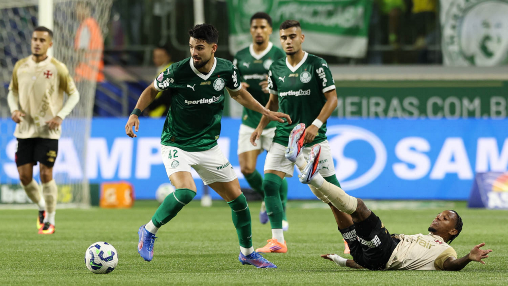 Palmeiras supera Vasco com show de Flaco López e Vitor Roque no Allianz Parque