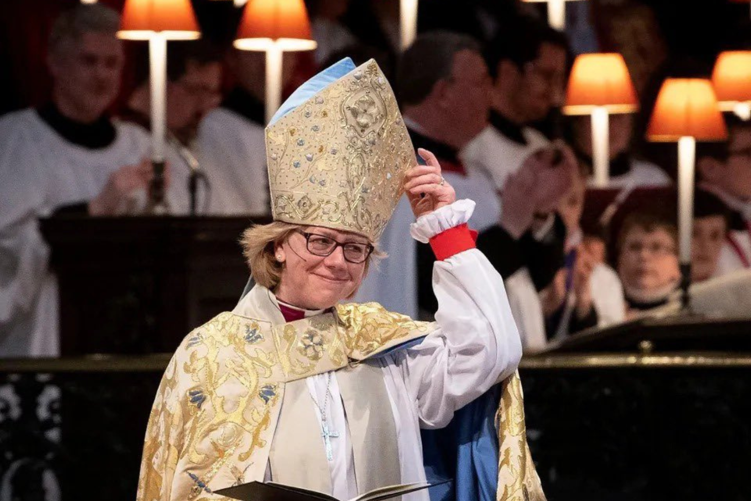 Inglaterra nomeia primeira mulher arcebispa da Cantu&aacute;ria e marca hist&oacute;ria da Igreja Anglicana