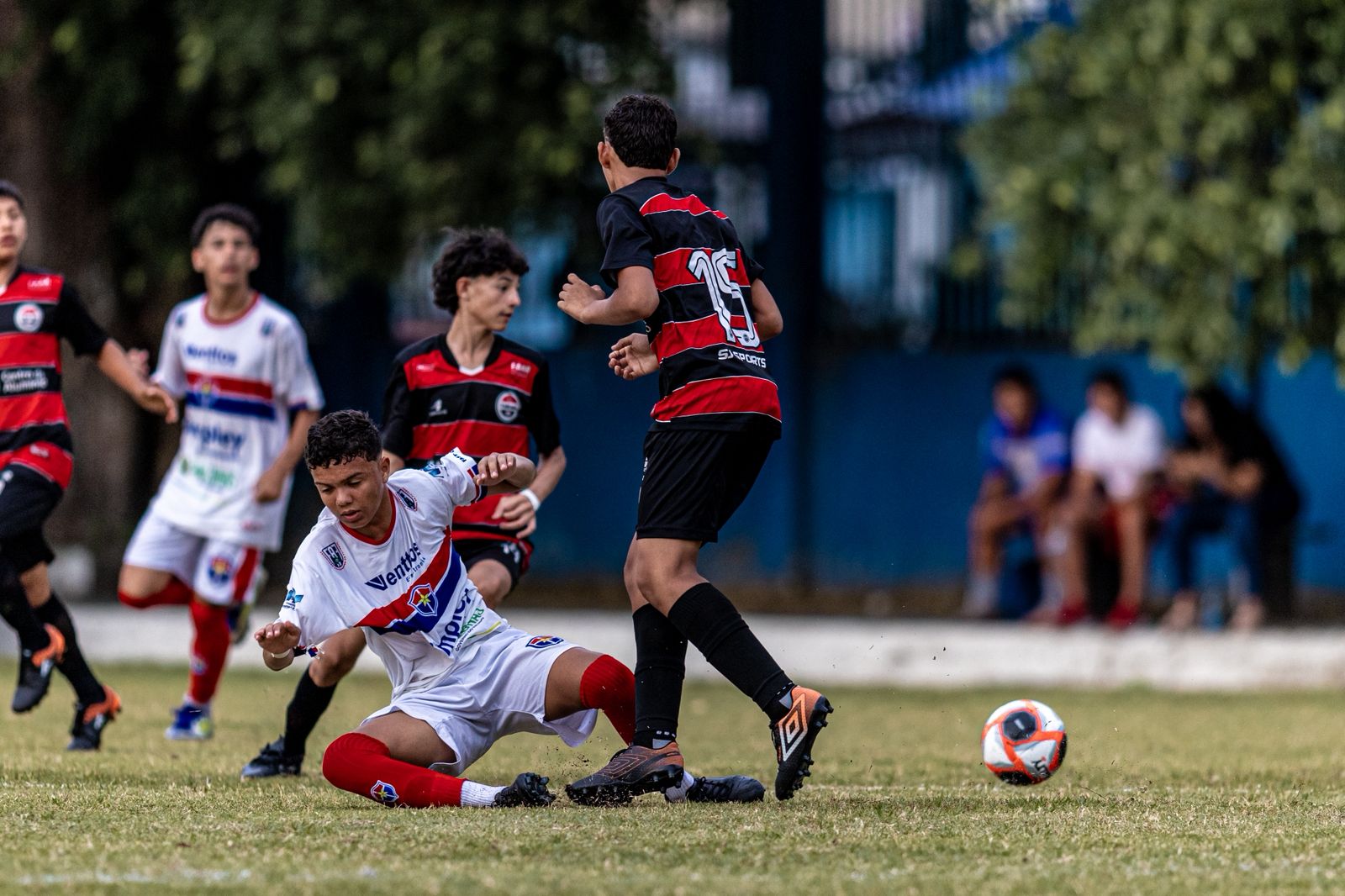 Primeira rodada do Barezinho sub14 &eacute; encerrada com grandes goleadas no CMM