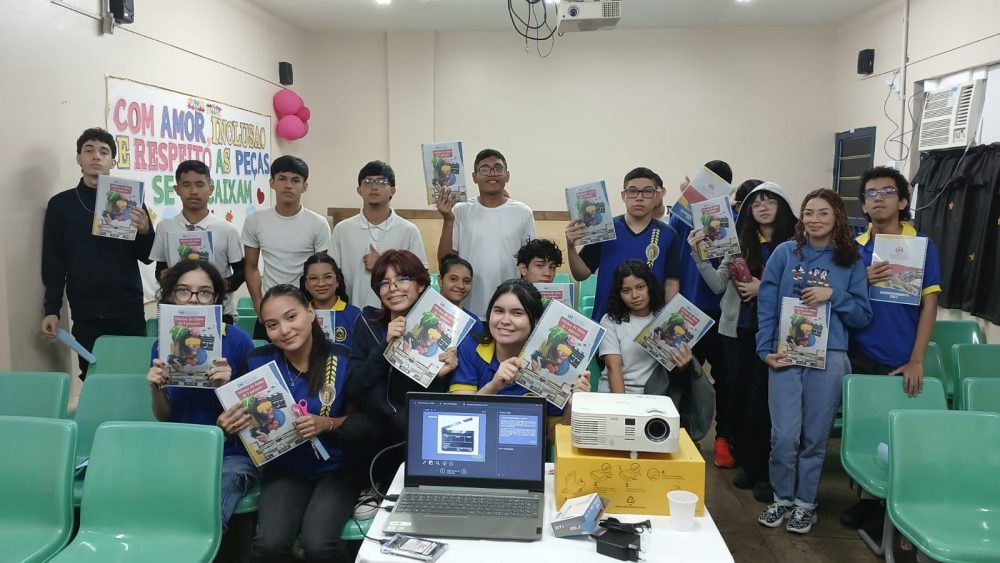 Estudantes aprendem a fazer filme de 1 minuto em escola pública de Manaus Estudantes aprendem a fazer filme de 1 minuto em escola pública de Manaus