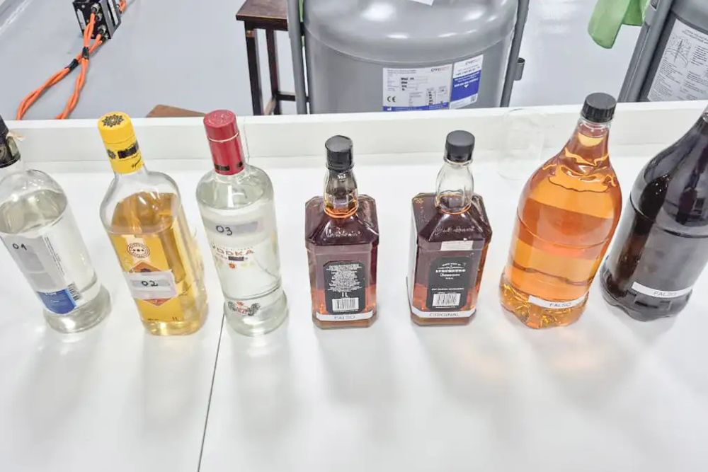 PF investiga uso de metanol abandonado na adulteração de bebidas