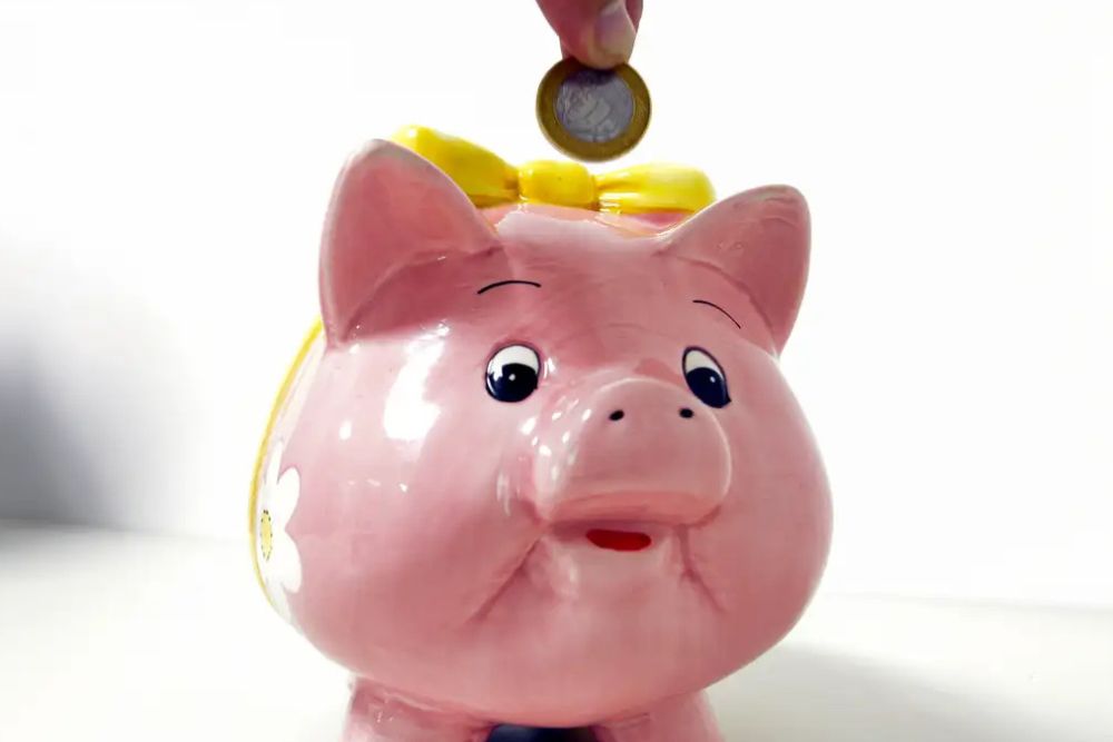 Saques superam depósitos e saldo da poupança cai R$ 15 bilhões em setembro