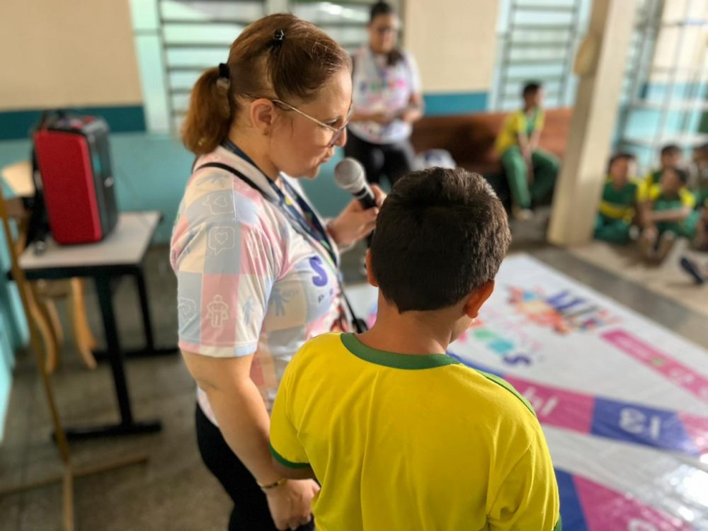 FUnATI promove palestras e din&acirc;micas sobre respeito &agrave; pessoa idosa em escolas de Itacoatiara