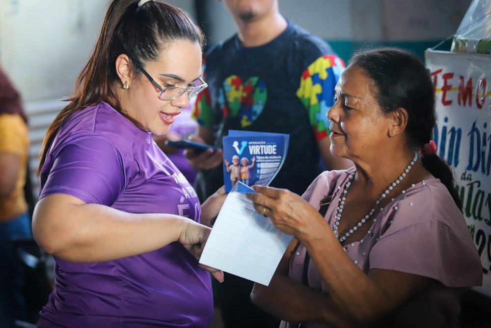 Ação no transporte público promove respeito e inclusão dos idosos em Manaus Ação no transporte público promove respeito e inclusão dos idosos em Manaus