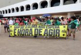 Indígenas reivindicam demarcação de terras e ação contra mudanças climáticas em Brasília