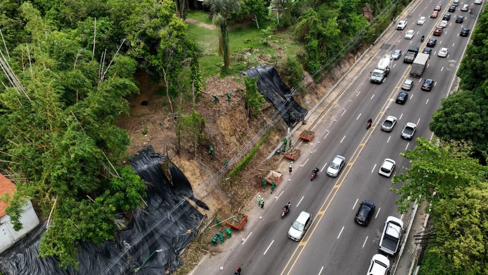 Manaus anuncia início de obra inédita de proteção de taludes na avenida Mário Ypiranga Monteiro