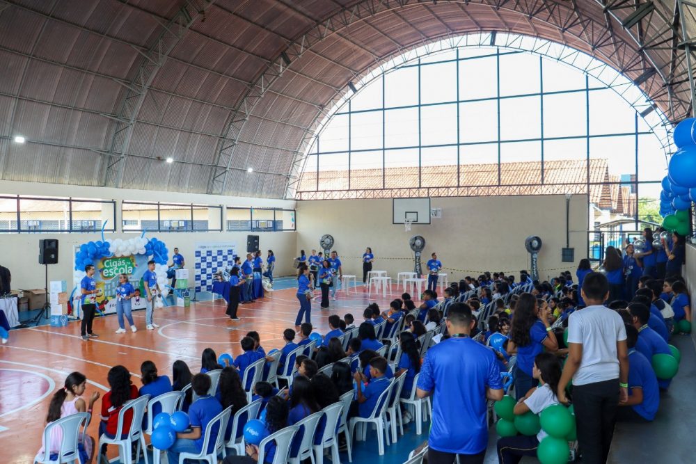 Cigás realiza ação de voluntariado em escola de Manaus e promove educação socioambiental