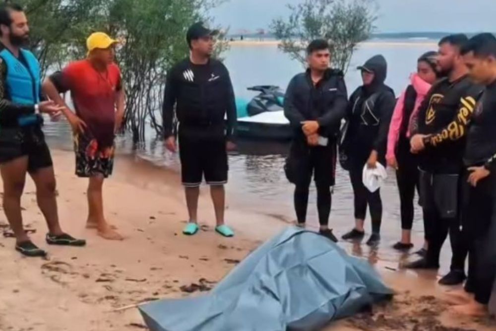 Bombeiros encontram corpo de homem que desapareceu após acidente com jet ski em Iranduba Bombeiros encontram corpo de homem que desapareceu após acidente com jet ski em Iranduba