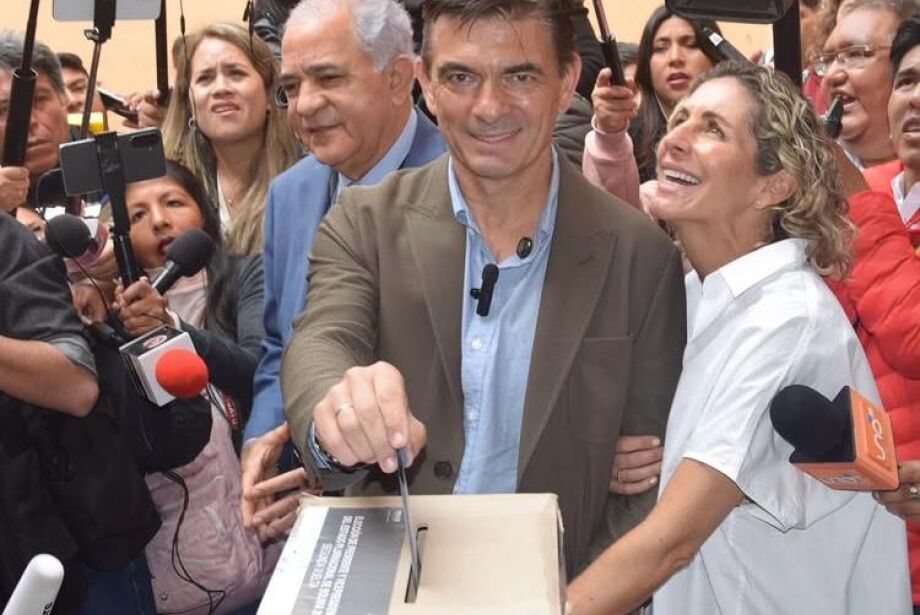 Rodrigo Paz &eacute; eleito presidente da Bol&iacute;via ap&oacute;s hist&oacute;rico segundo turno