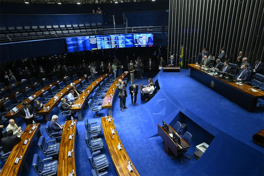 Senado aprova PL Antifacção e estabelece penas de até 120 anos