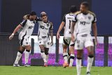 Fortaleza bate Atlético-MG e fica perto de sair do Z4 do Brasileirão