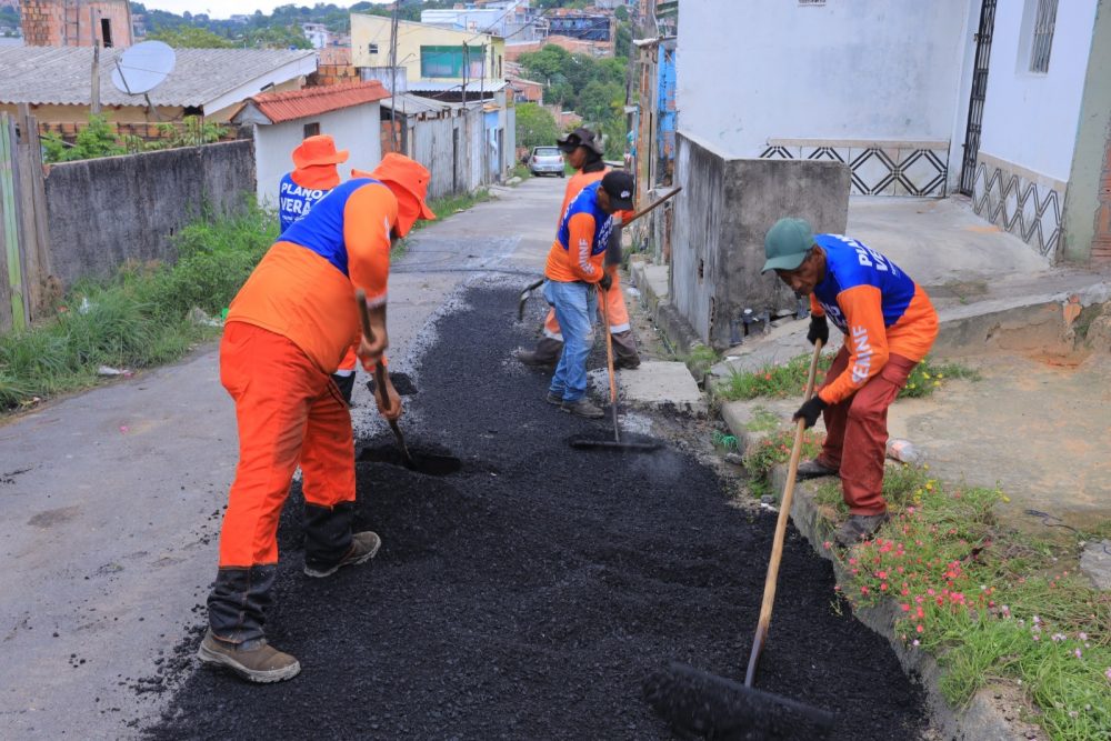 Programa de revitalização da Prefeitura chega à Travessa Santa Marta, no bairro Nova Vitória