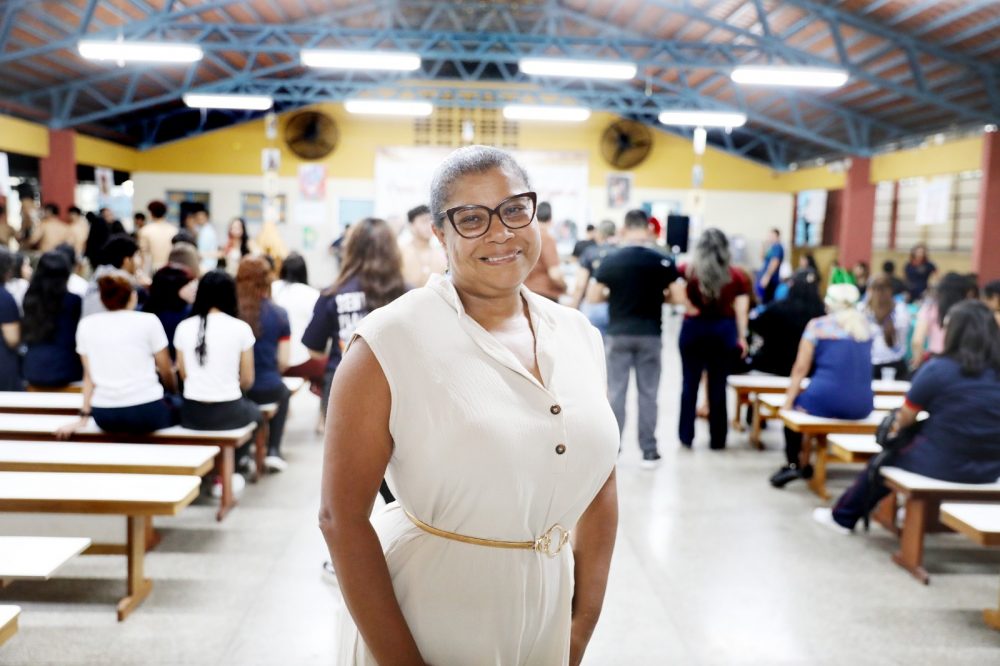 Professora amazonense é reconhecida como destaque nacional no ensino de Biologia
