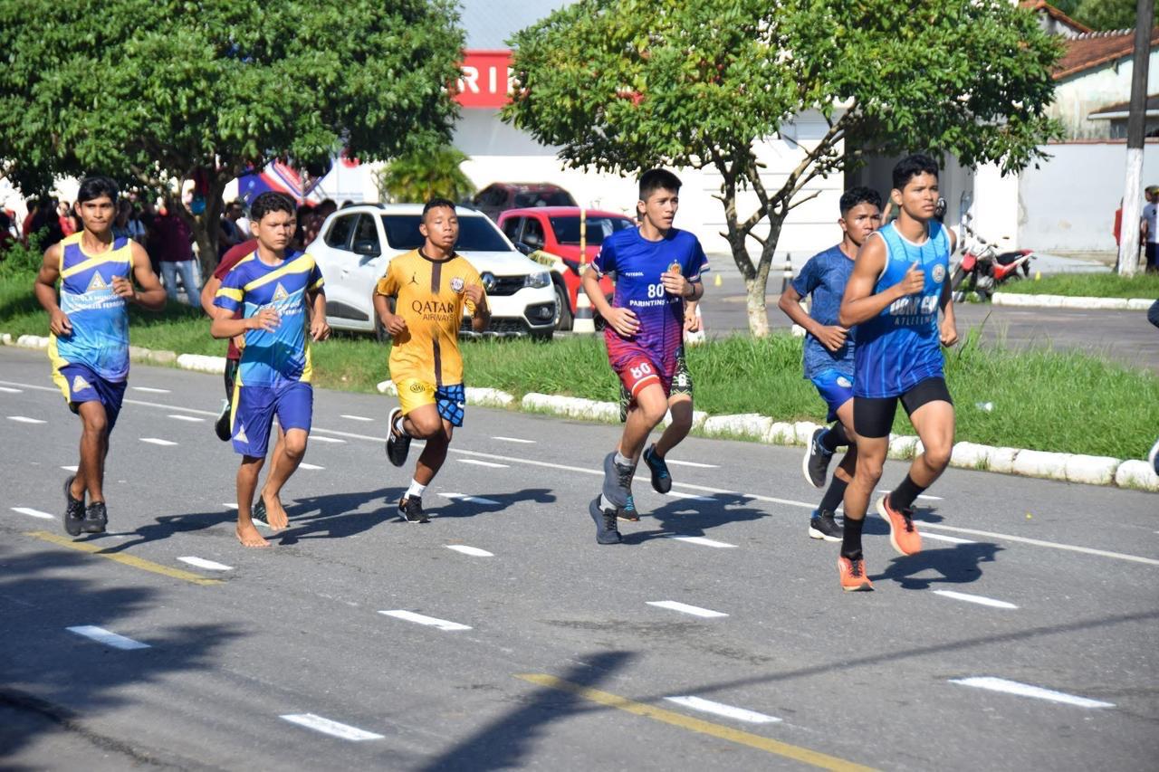 Parintins celebra 40 anos dos Jogos Escolares com recorde de atletas e escolas participantes