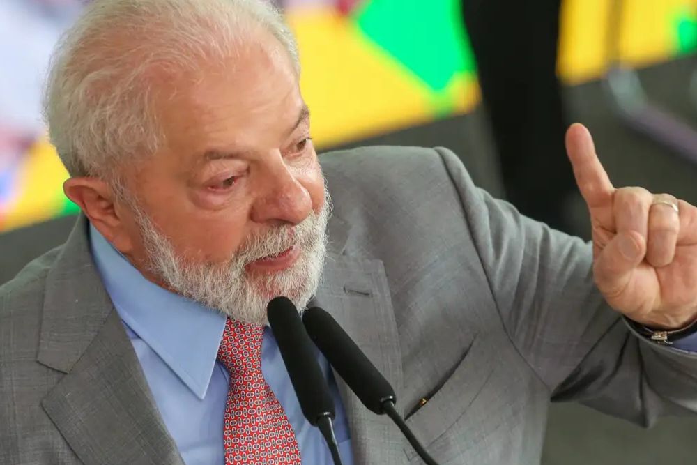 Lula defende combate coordenado ao crime e foco na “espinha dorsal do tráfico”