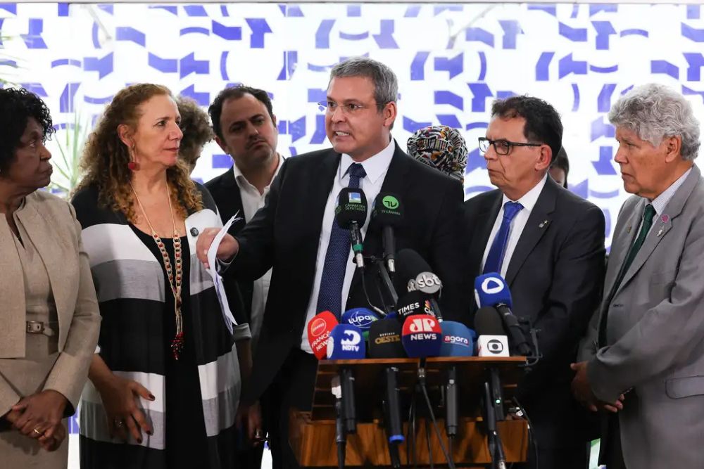 Operação policial no Rio tem críticas e defesas de deputados federais
