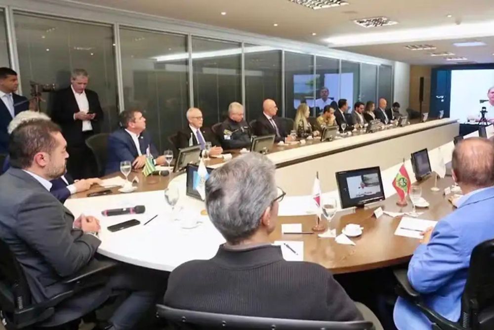 Sete governadores anunciam "Consórcio da Paz" após operação no Rio