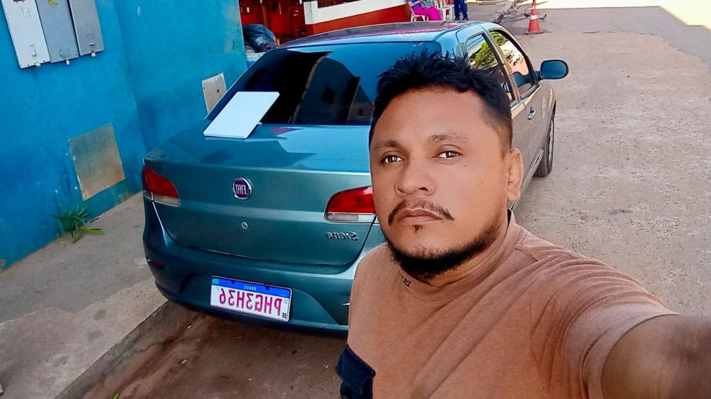 Taxista do Careiro leva internet via satélite e expõe falha de programa público