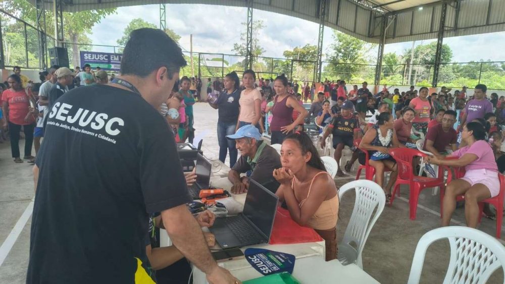 Mutirão leva atendimentos jurídicos e sociais a povos indígenas de Borba Mutirão leva atendimentos jurídicos e sociais a povos indígenas de Borba