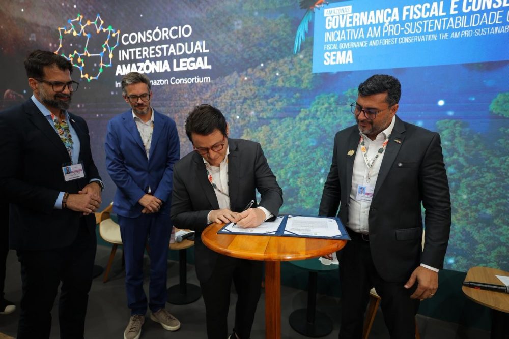 Amazonas firma primeiro contrato de REDD+ e anuncia concurso da Sema na COP30