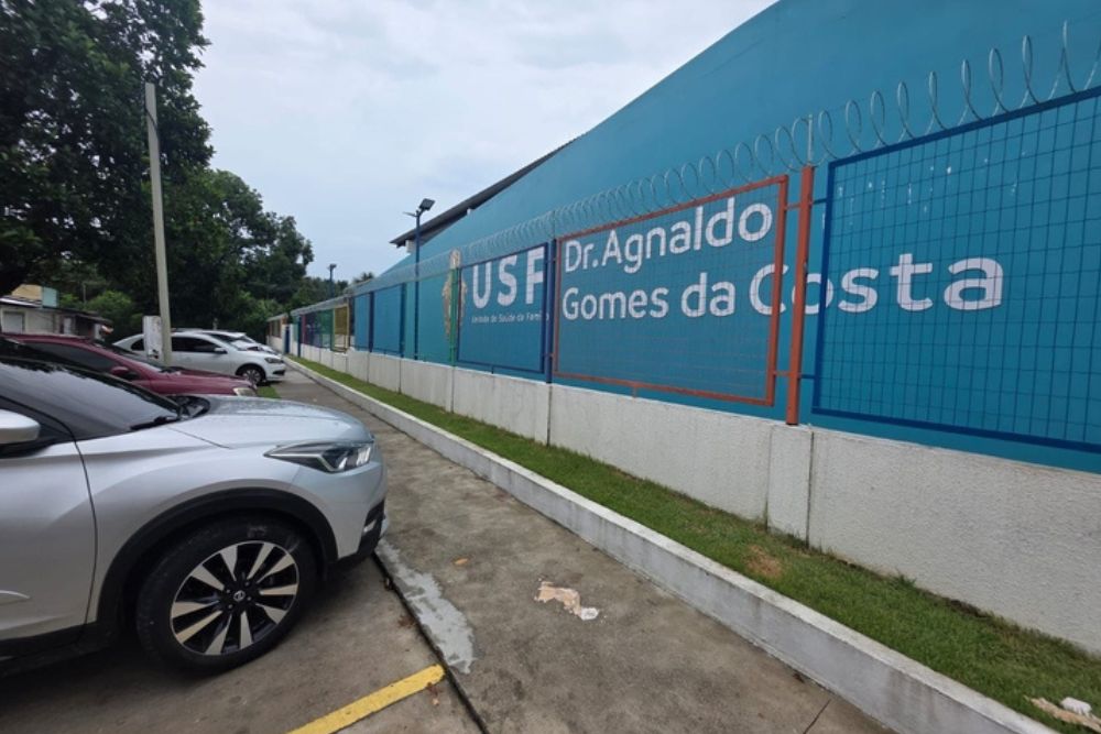 Assaltantes armados invadem USF no bairro São José e roubam pacientes em Manaus
