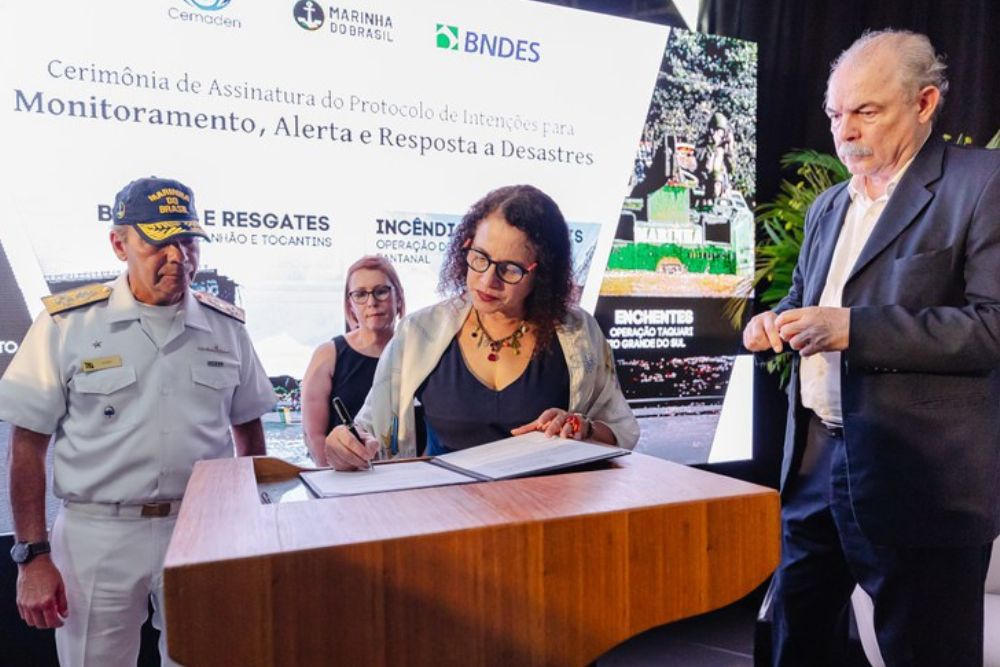 Brasil firma cooperação para ampliar prevenção e resposta a desastres climáticos Brasil firma cooperação para ampliar prevenção e resposta a desastres climáticos