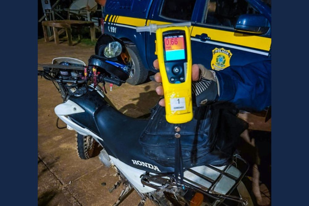 PRF prende motociclista por embriaguez ao volante na BR-319