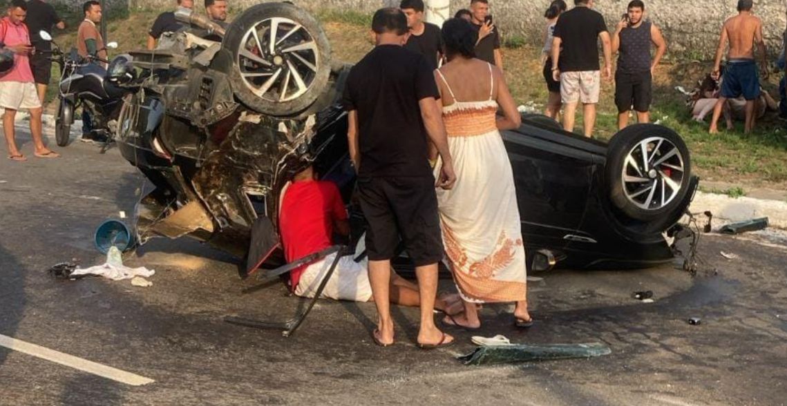 Racha termina em trag&eacute;dia e mata duas pessoas na Avenida do Turismo