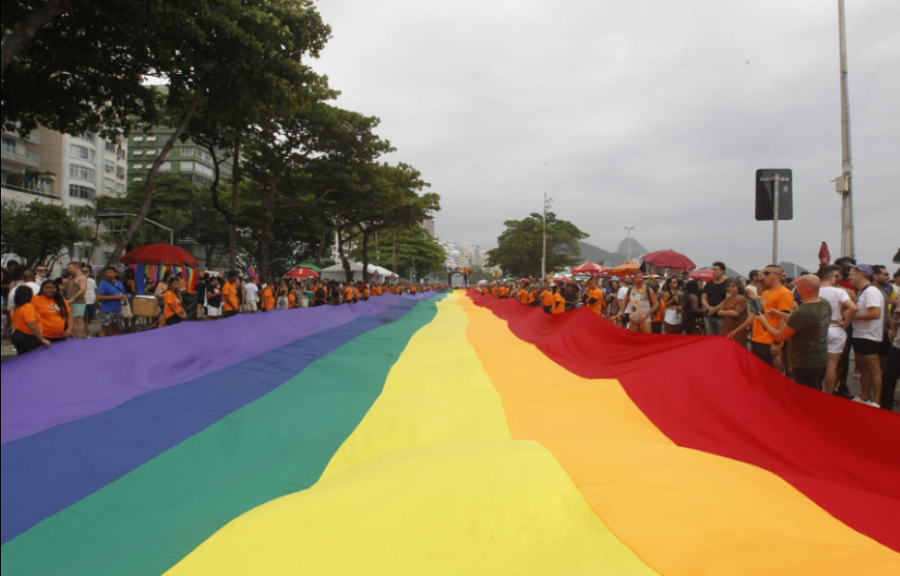 Políticas antitabaco devem ser integradas à saúde da população LGBTI+