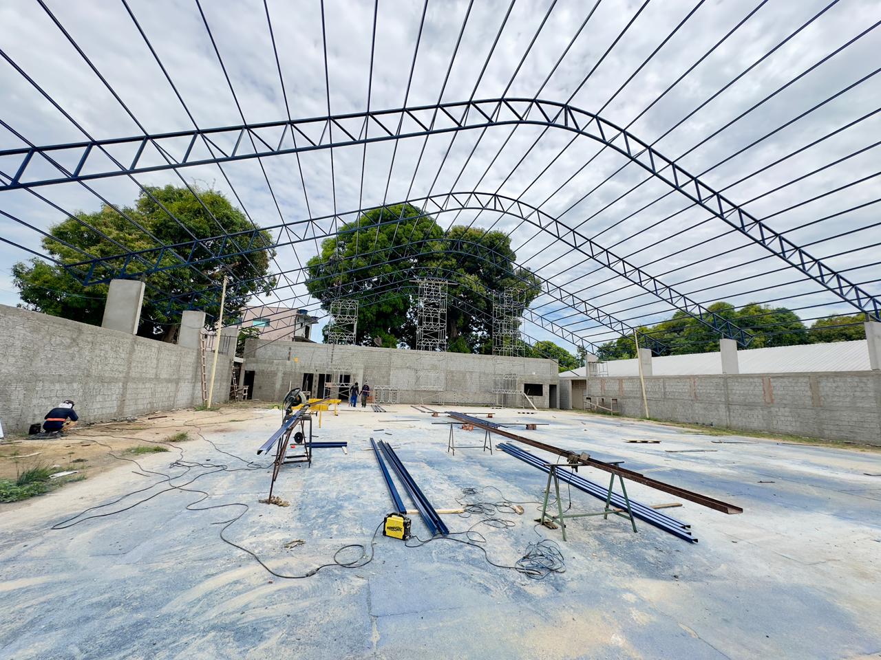 Obra do ginásio da Escola João Bosco chega a 45%