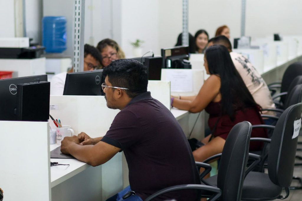 Sine Manaus oferta 254 vagas de emprego nesta terça-feira (9)