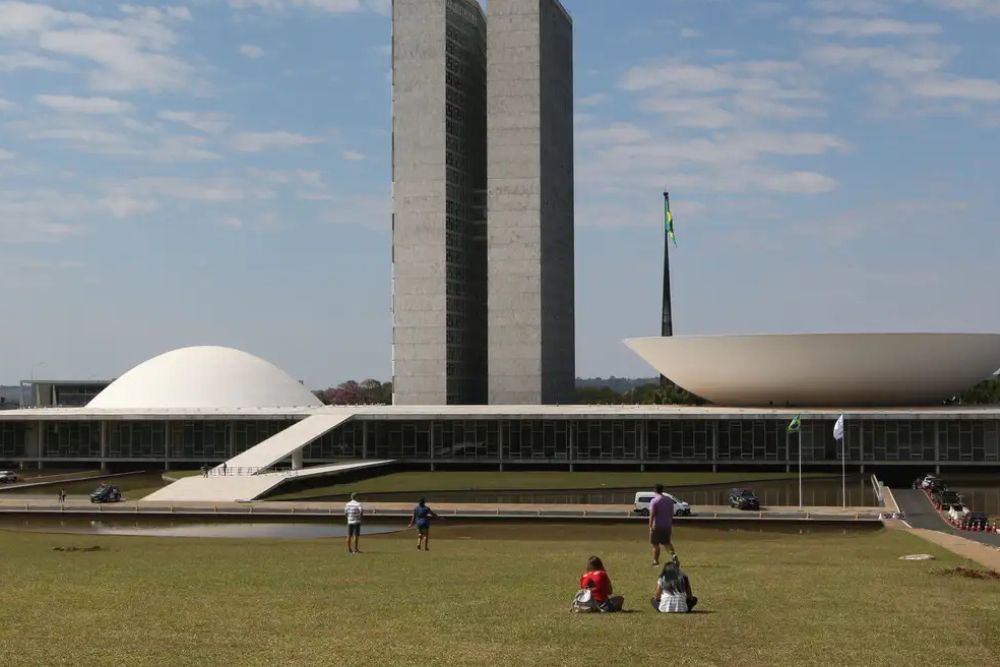 Bancadas acionam STF para barrar tramitação do PL da Dosimetria Bancadas acionam STF para barrar tramitação do PL da Dosimetria