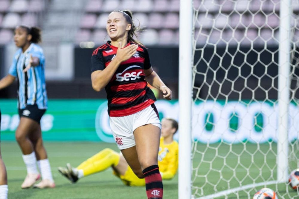 Flamengo faz 6 a 0 no Grêmio e conquista Copinha Feminina