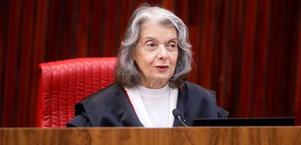 Ministra Cármen Lúcia marca eleição no TSE e antecipa ritos de sucessão